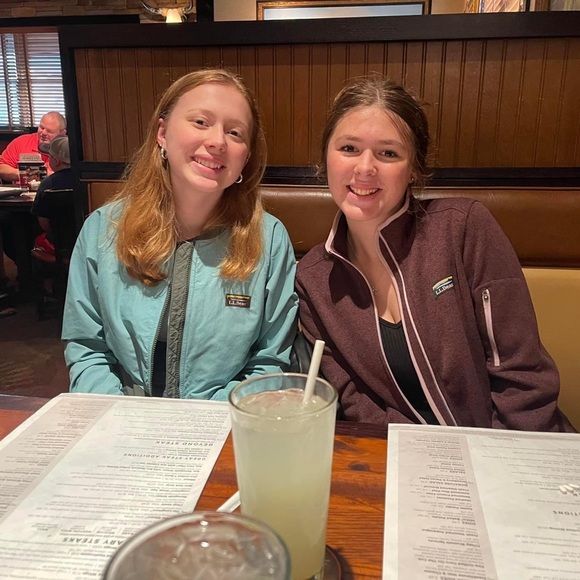 Meet the Posher Other - Meet your Posher, Claire